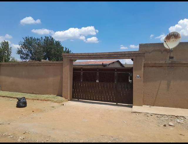 2 BEDROOM HOUSE FOR SALE IN PALM RIDGE